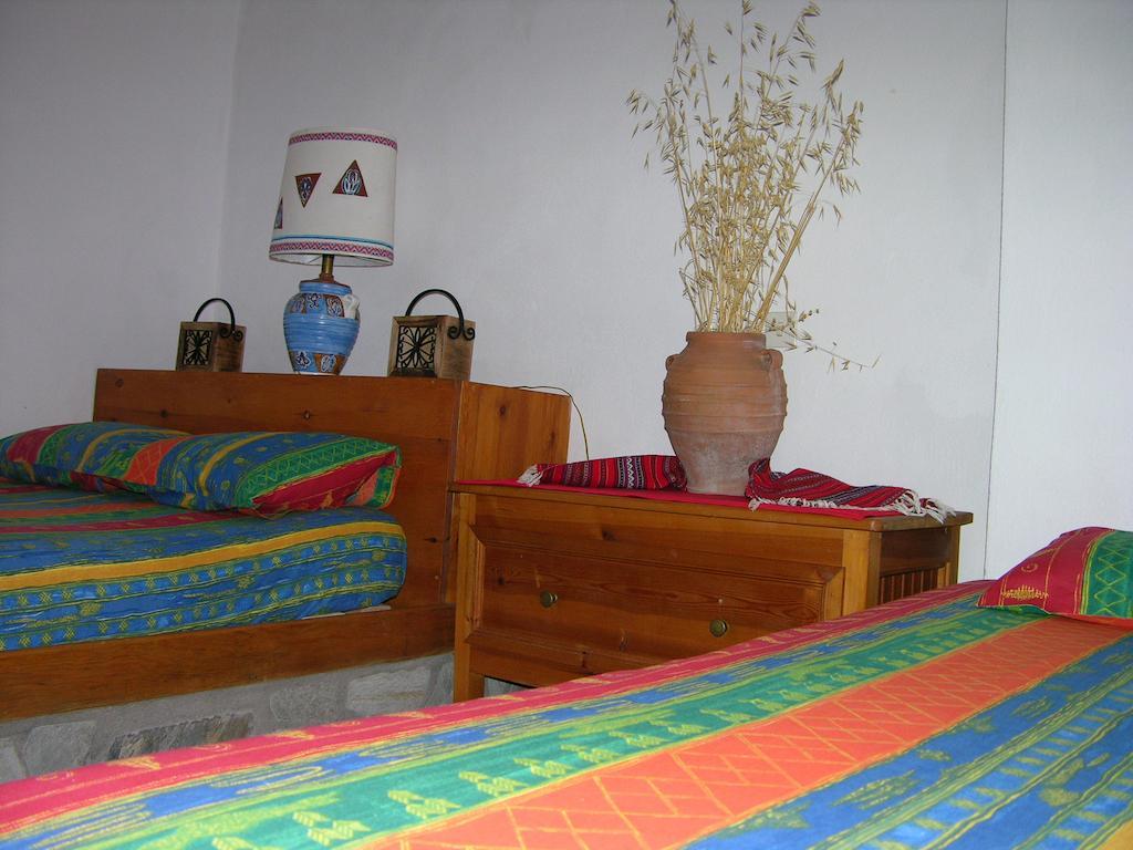 Kyra'S Paradise Potistika Rom bilde