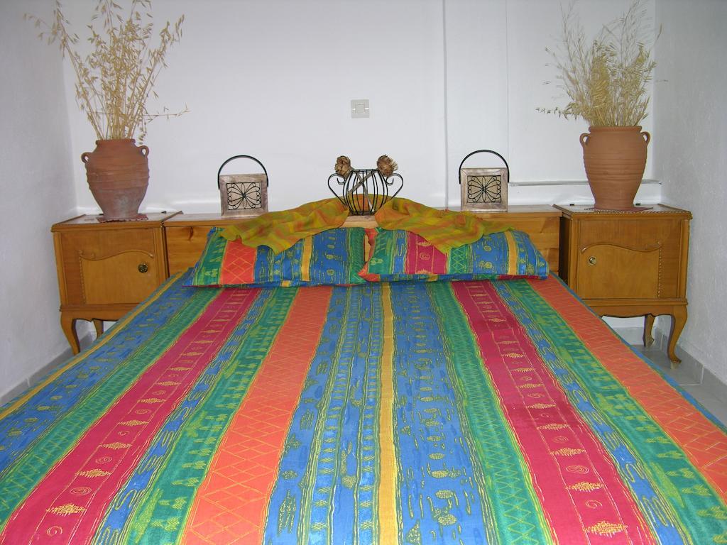 Kyra'S Paradise Potistika Rom bilde